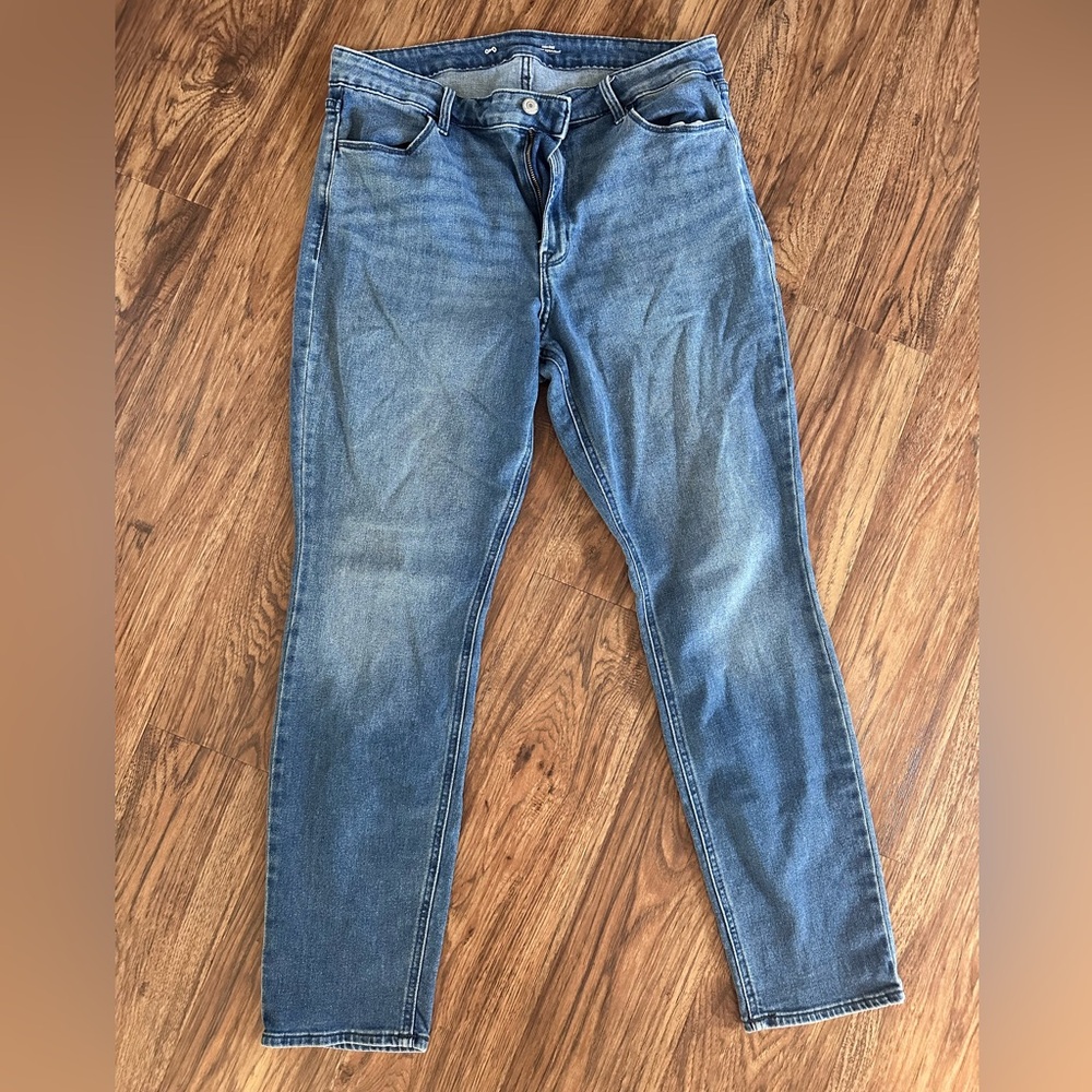Old Navy High Rise Wow Straight Size 14